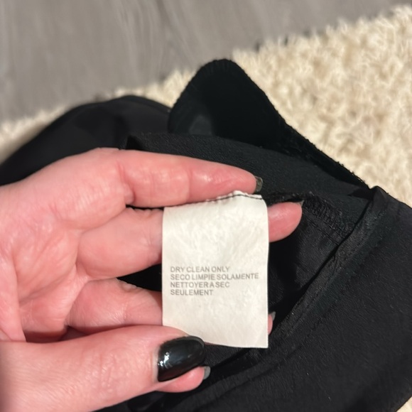 Pre loved classic black Bebe shorts. I use to work there i believe these are a 6 - Picture 9 of 9